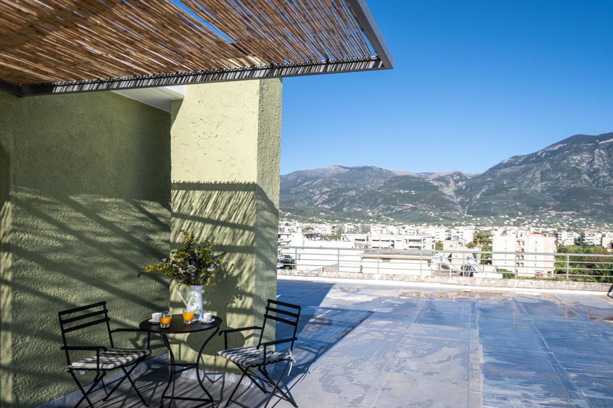 Skyhigh Haven Apartment Kalamata